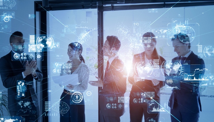 Role of IT in Shaping Digital Transformation